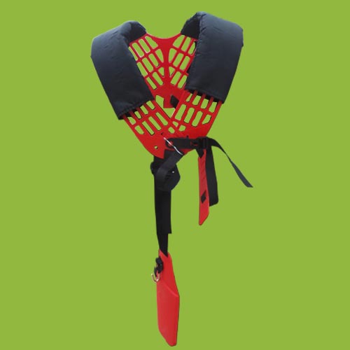 安装后的割草机背带效果